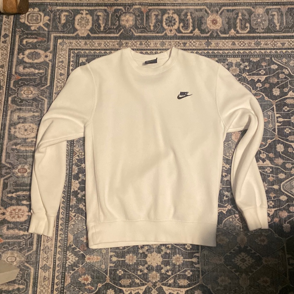 White Nike crewneck